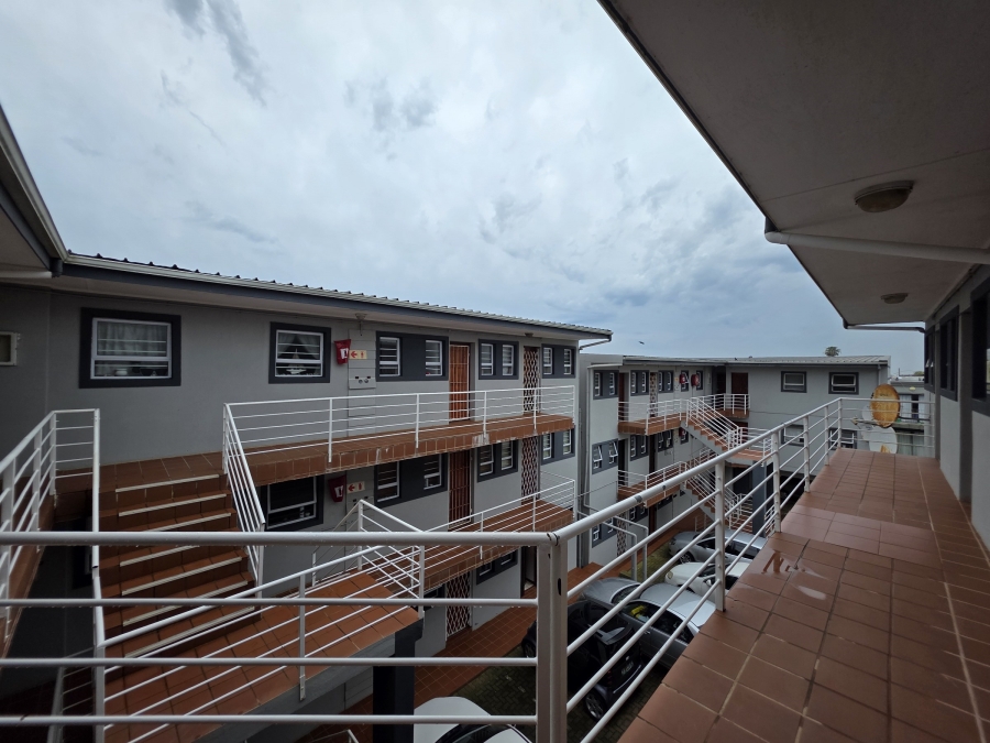 2 Bedroom Property for Sale in C Place Eastern Cape